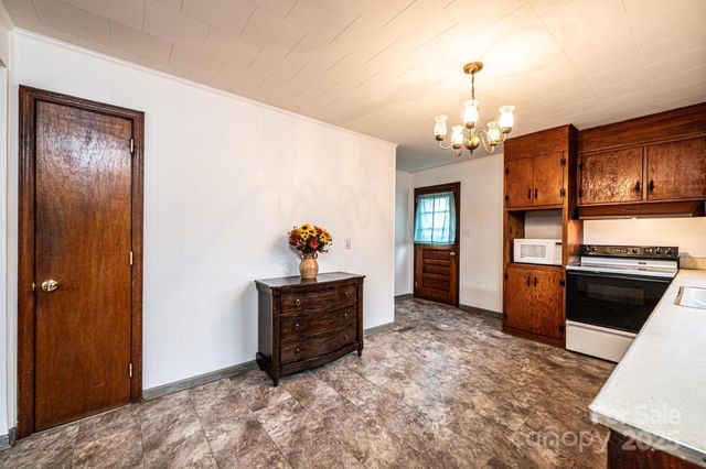 1214 Dry Ponds Road, Granite Falls, NC 28630