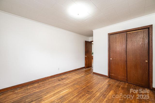 1214 Dry Ponds Road, Granite Falls, NC 28630