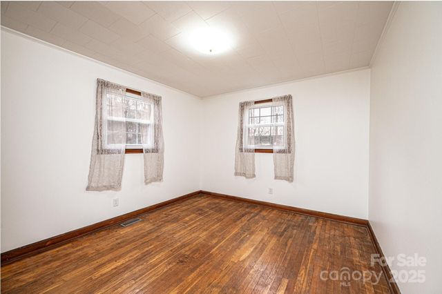 1214 Dry Ponds Road, Granite Falls, NC 28630