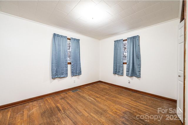 1214 Dry Ponds Road, Granite Falls, NC 28630