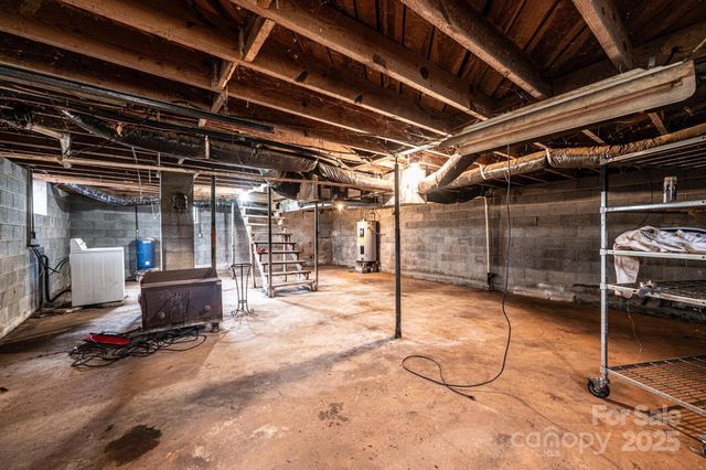 1214 Dry Ponds Road, Granite Falls, NC 28630