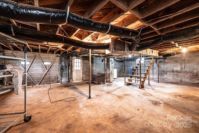 1214 Dry Ponds Road, Granite Falls, NC 28630