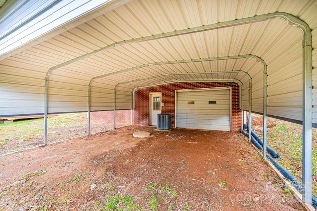 1214 Dry Ponds Road, Granite Falls, NC 28630