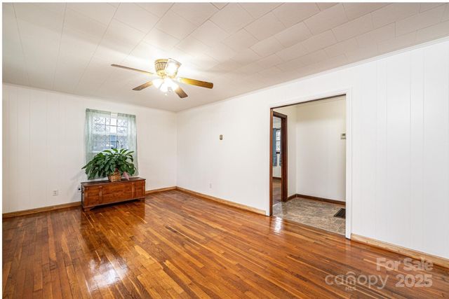 1214 Dry Ponds Road, Granite Falls, NC 28630