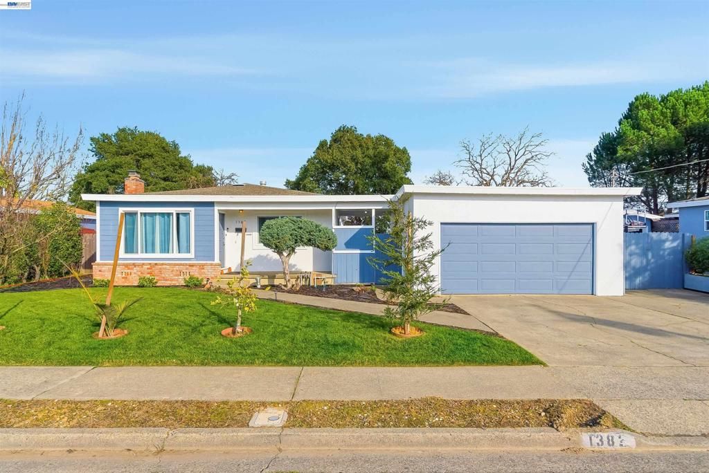 Image 1 of property listing at 1382 Donna Street, Novato, CA 94947