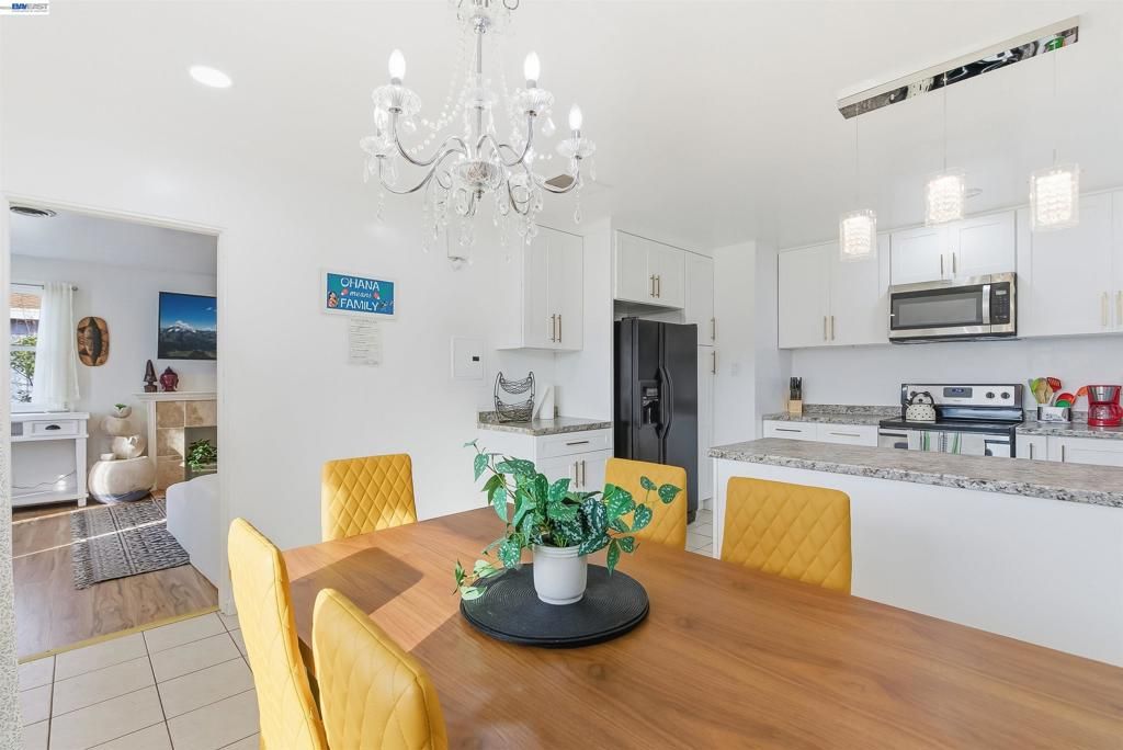 Image 19 of property listing at 1382 Donna Street, Novato, CA 94947