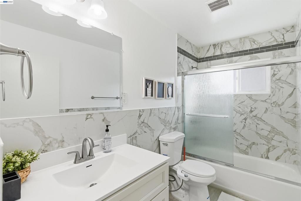 Image 29 of property listing at 1382 Donna Street, Novato, CA 94947