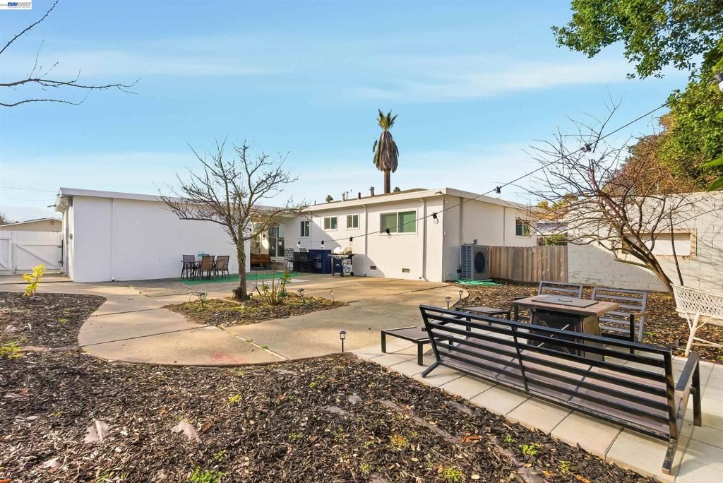 Image 52 of property listing at 1382 Donna Street, Novato, CA 94947