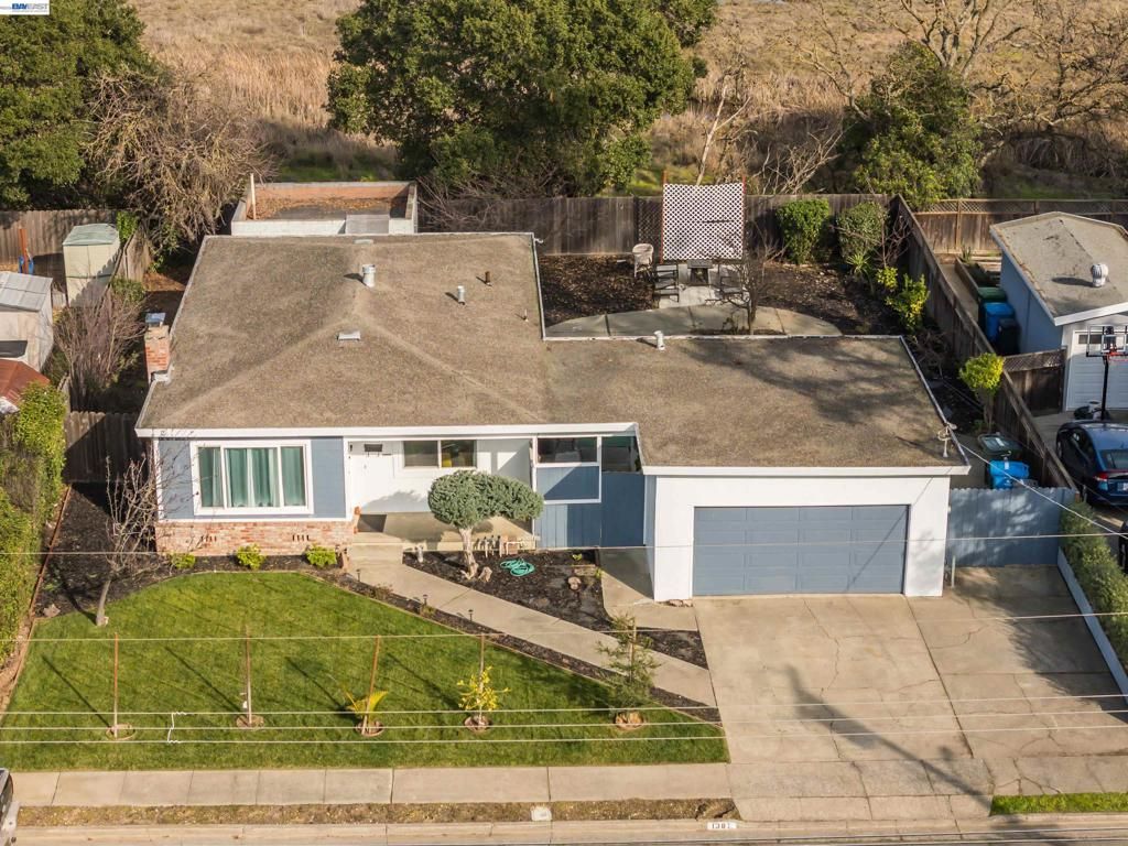 Image 58 of property listing at 1382 Donna Street, Novato, CA 94947