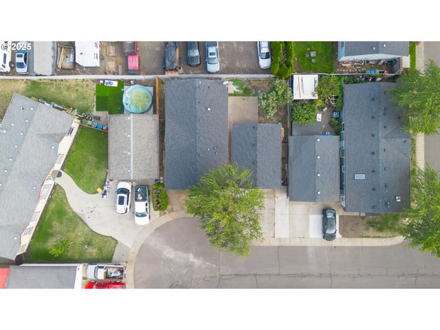 597 BARLEY St, Woodburn, OR 97071