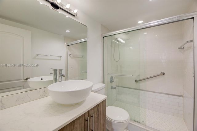 1001 91st St 701, Bay Harbor Islands, FL 33154