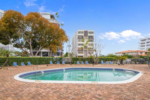 1001 91st St 701, Bay Harbor Islands, FL 33154