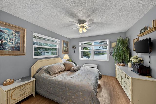 2222 N CYPRESS BEND Drive 201, Pompano Beach, FL 33069