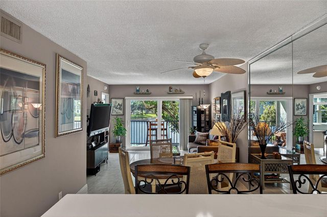 2222 N CYPRESS BEND Drive 201, Pompano Beach, FL 33069