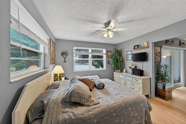 2222 N CYPRESS BEND Drive 201, Pompano Beach, FL 33069