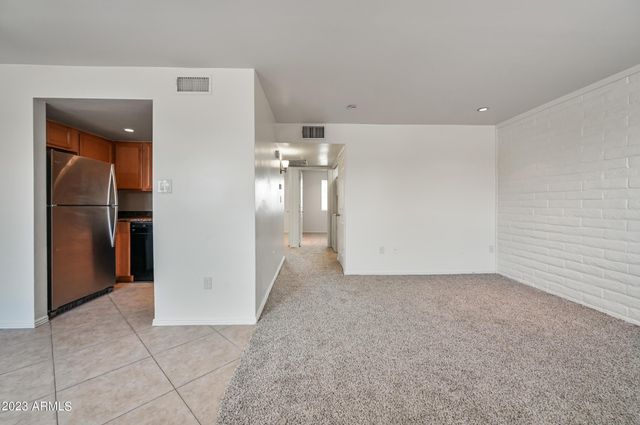 1234 N 36th Street Unit 202, Phoenix, AZ 85008