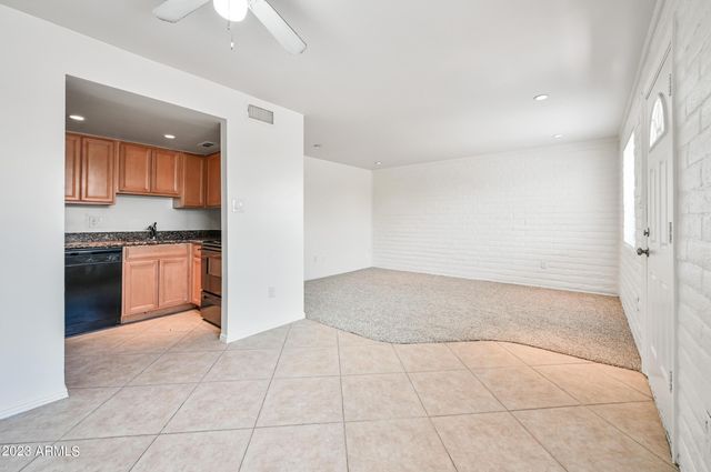 1234 N 36th Street Unit 202, Phoenix, AZ 85008