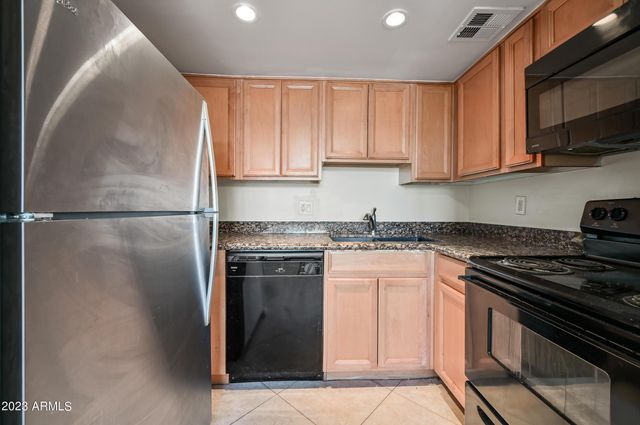 1234 N 36th Street Unit 202, Phoenix, AZ 85008