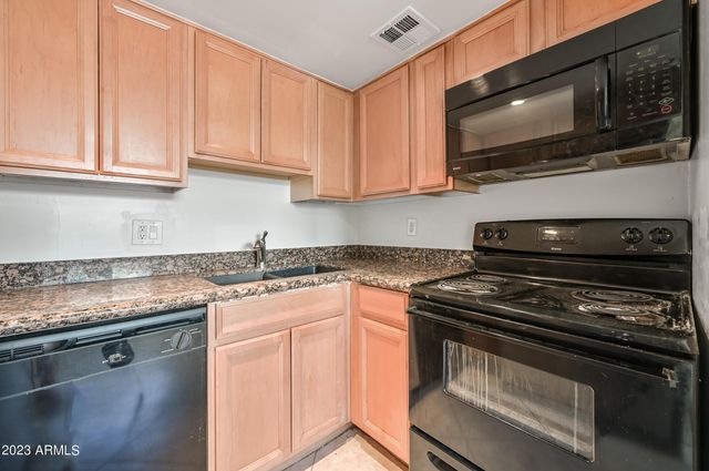 1234 N 36th Street Unit 202, Phoenix, AZ 85008