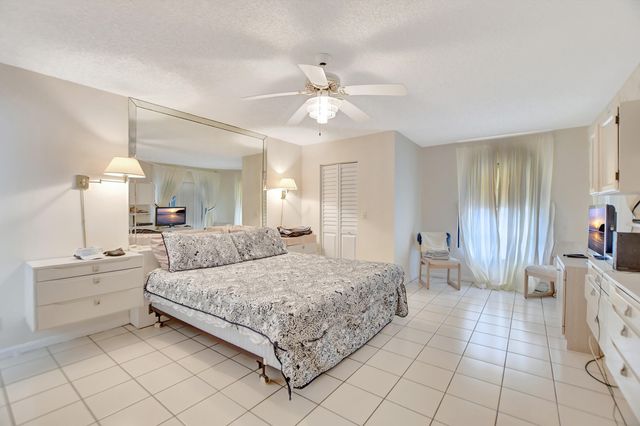 7310 Ashford Place 405, Delray Beach, FL 33446