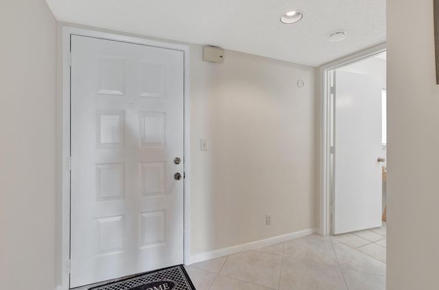 7310 Ashford Place 405, Delray Beach, FL 33446