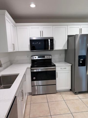 9646 Ohio Place, Boca Raton, FL 33434