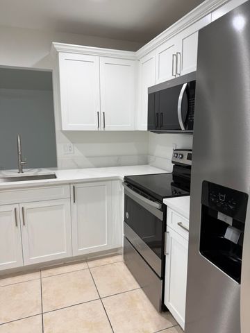 9646 Ohio Place, Boca Raton, FL 33434