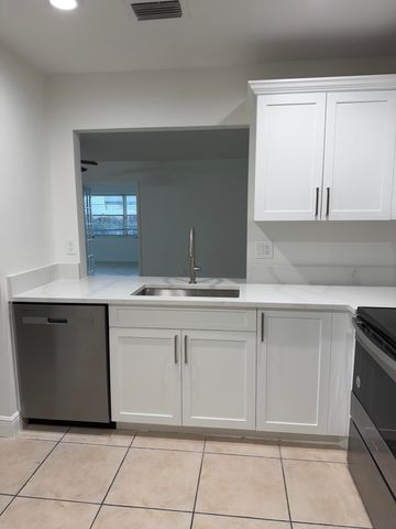 9646 Ohio Place, Boca Raton, FL 33434