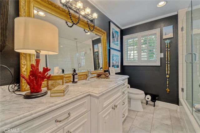 23134 Collins Street, Woodland Hills, CA 91367