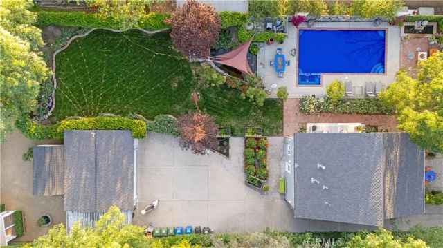 23134 Collins Street, Woodland Hills, CA 91367