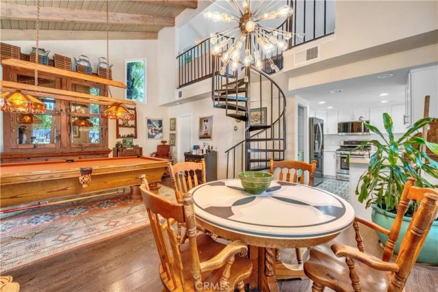 23134 Collins Street, Woodland Hills, CA 91367