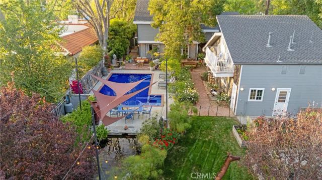 23134 Collins Street, Woodland Hills, CA 91367