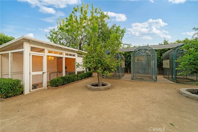 23134 Collins Street, Woodland Hills, CA 91367