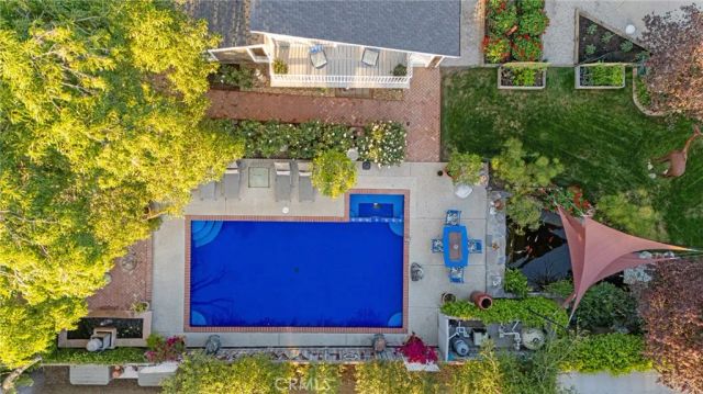 23134 Collins Street, Woodland Hills, CA 91367