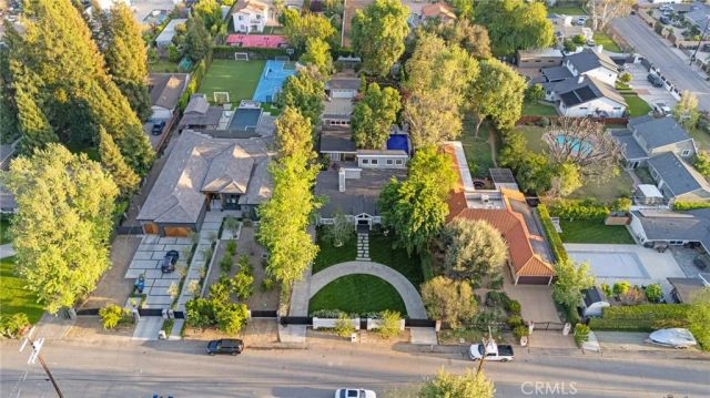 23134 Collins Street, Woodland Hills, CA 91367