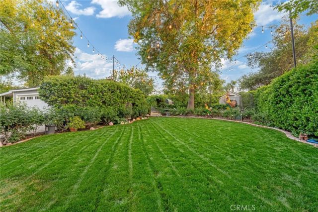 23134 Collins Street, Woodland Hills, CA 91367