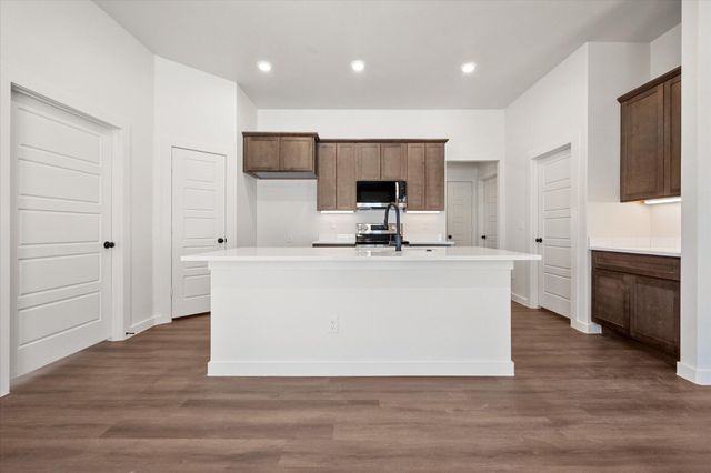 13711 Gary Avenue, Lubbock, TX 79423