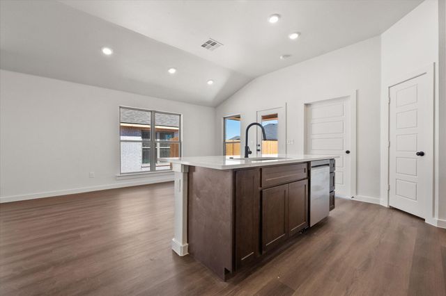 13711 Gary Avenue, Lubbock, TX 79423