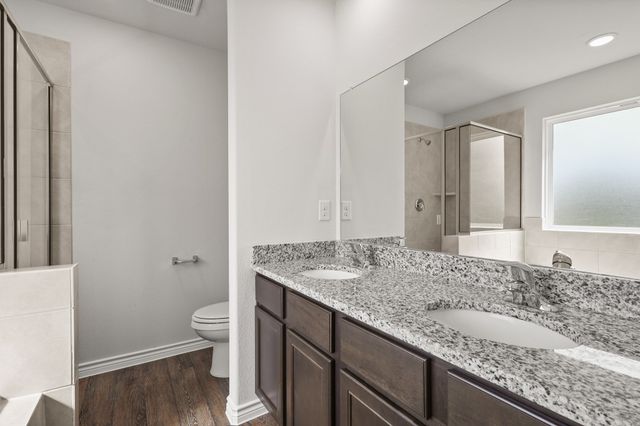 1503 Romans Road, Ennis, TX 75119