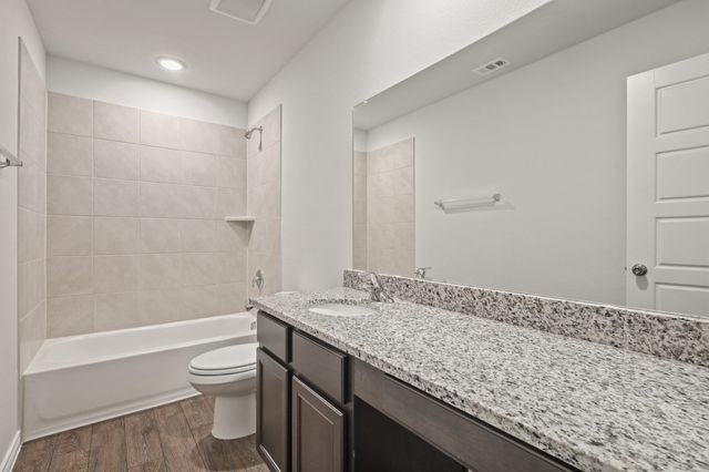 1503 Romans Road, Ennis, TX 75119