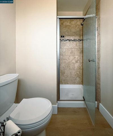 2420 2420 Bush, Richmond, CA 94806