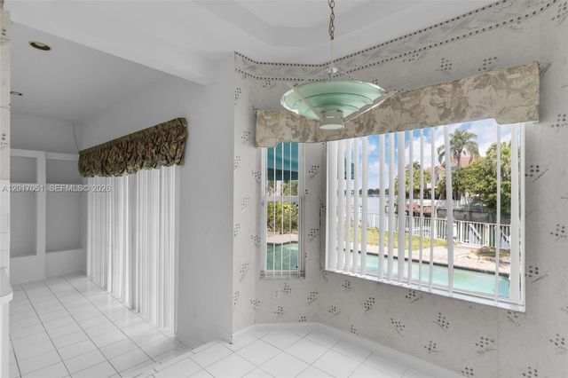 14876 SW 132nd Ave, Miami, FL 33186