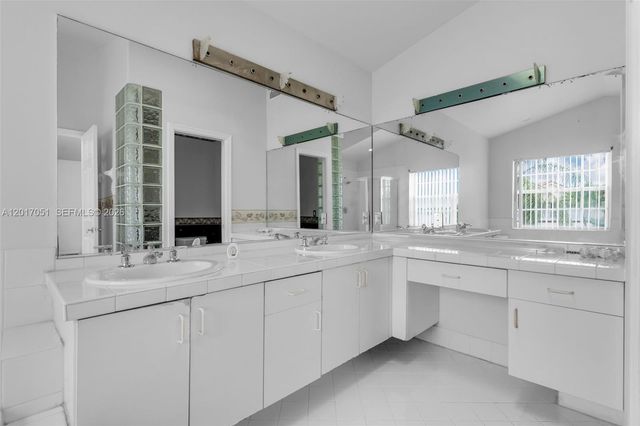 14876 SW 132nd Ave, Miami, FL 33186