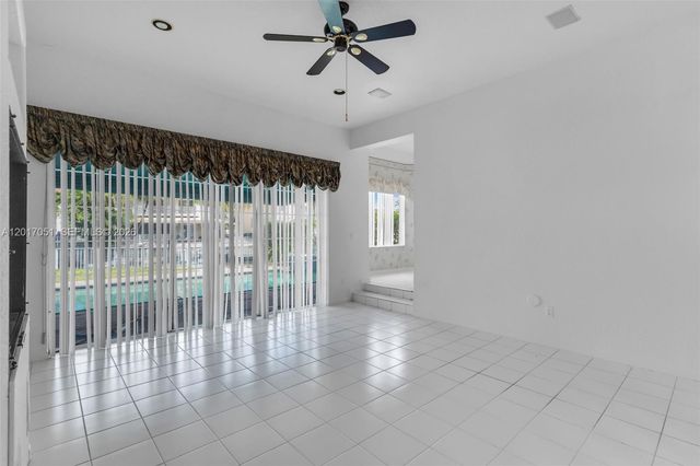 14876 SW 132nd Ave, Miami, FL 33186
