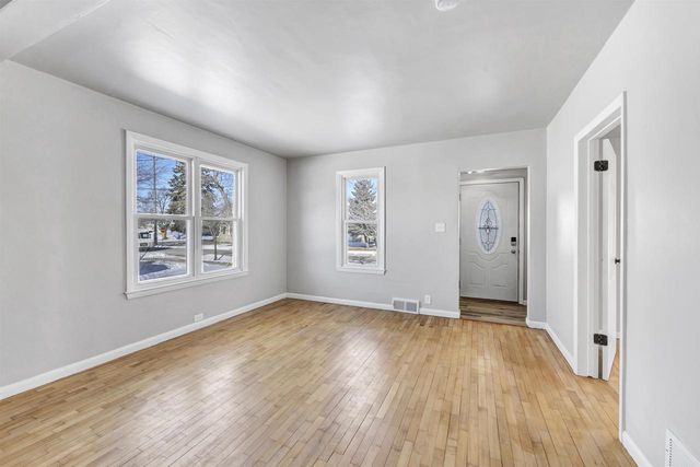 415 E MAPLE STREET, Appleton, WI 54915