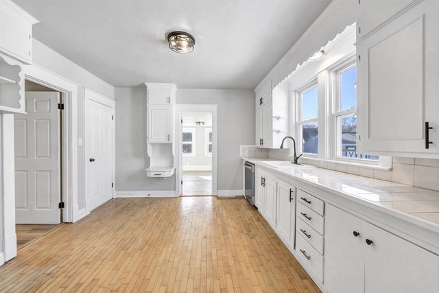 415 E MAPLE STREET, Appleton, WI 54915