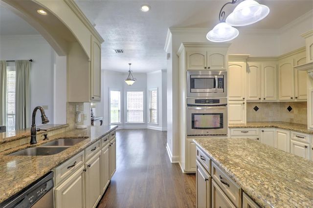 5128 E Worthington Dr Drive, Lake Charles, LA 70605