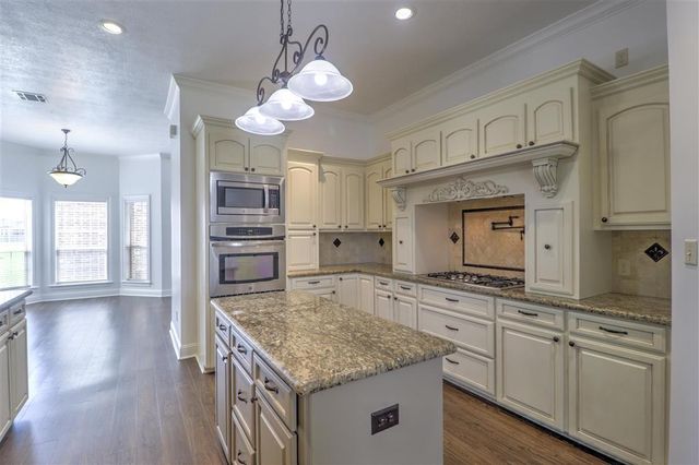 5128 E Worthington Dr Drive, Lake Charles, LA 70605
