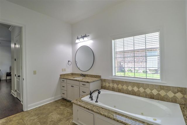 5128 E Worthington Dr Drive, Lake Charles, LA 70605