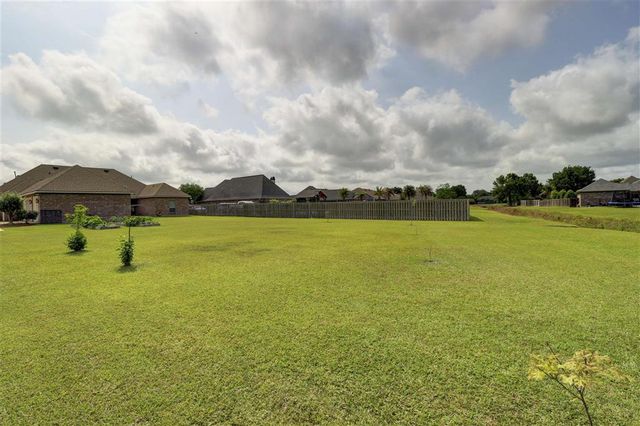 5128 E Worthington Dr Drive, Lake Charles, LA 70605